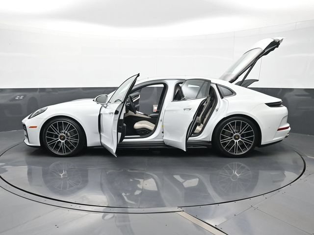 New 2026 Porsche Panamera GTS AWD/4WD image 30