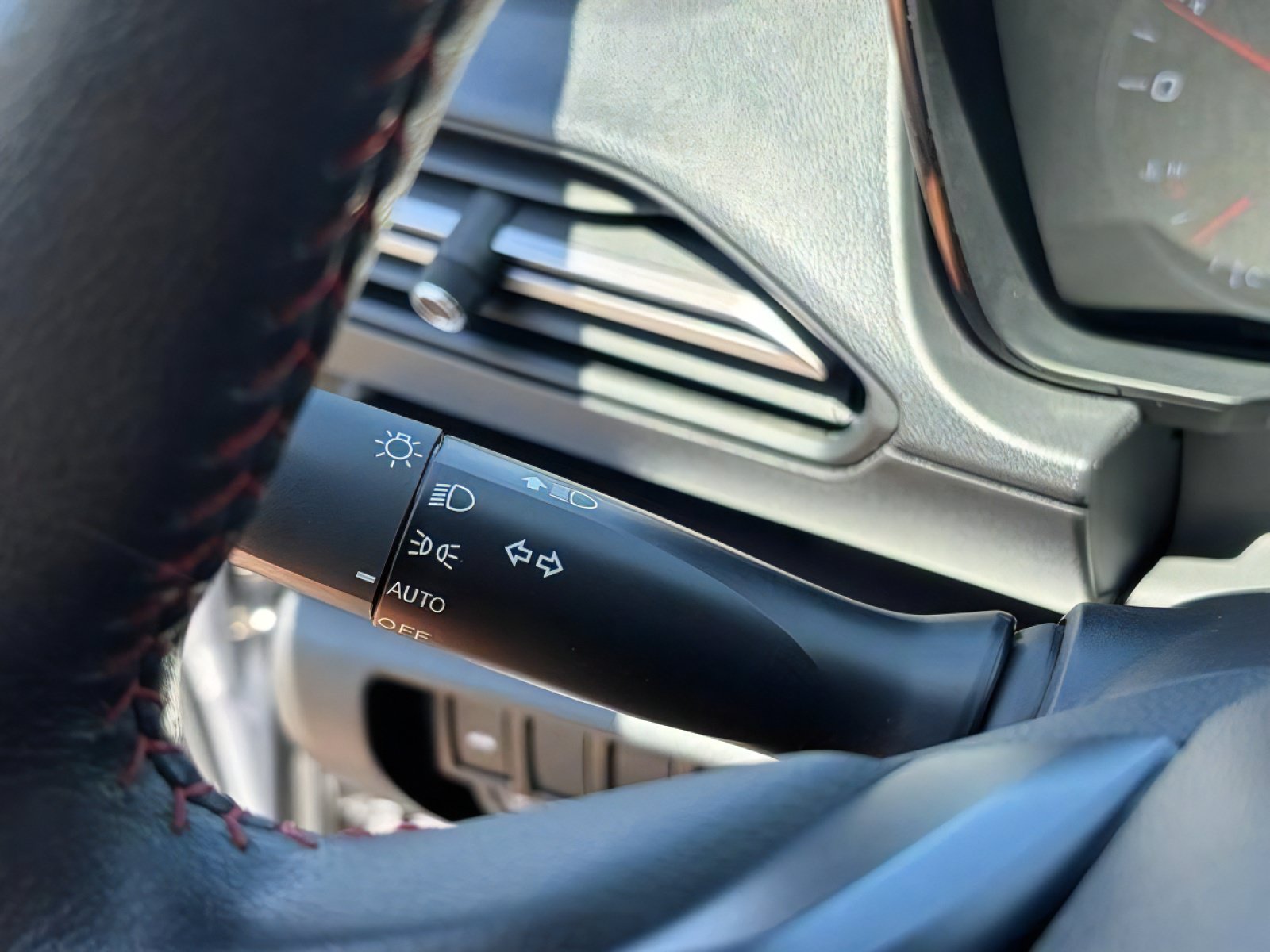 Used 2022 Subaru WRX AWD/4WD image 15