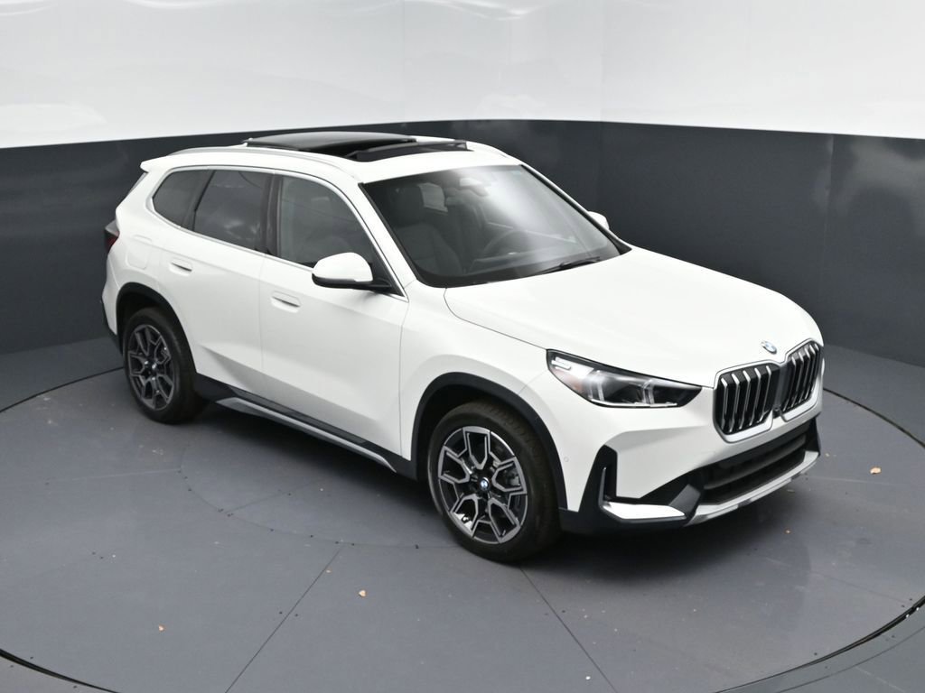 New 2026 BMW X1 xDrive28i w/ Technology Package image 1