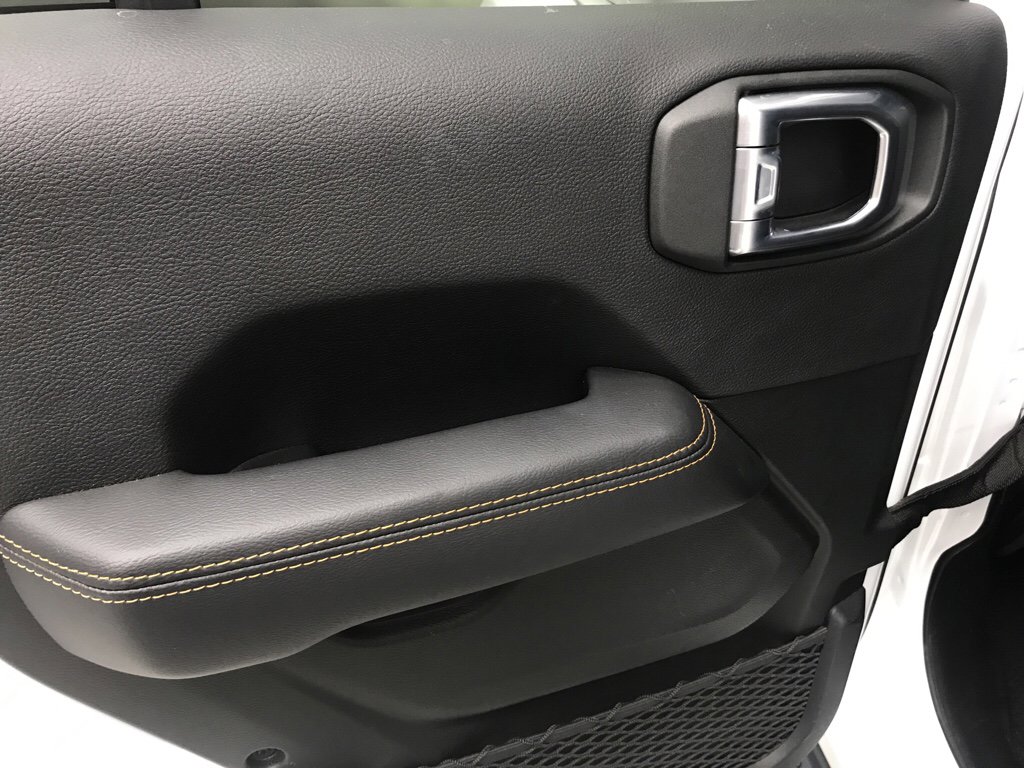 Used 2022 Jeep Wrangler Unlimited Sahara image 18