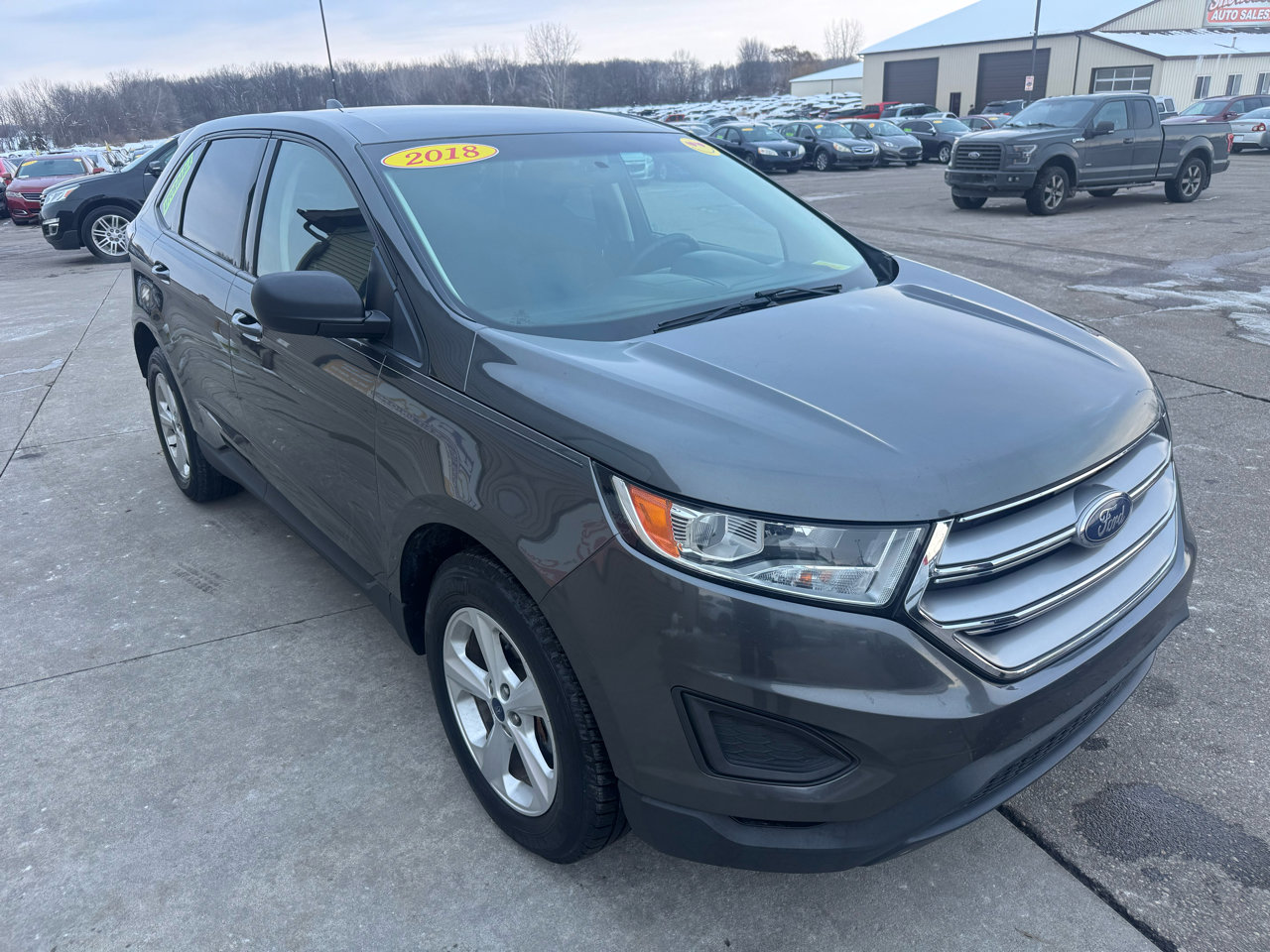 Used 2018 Ford Edge SE image 3