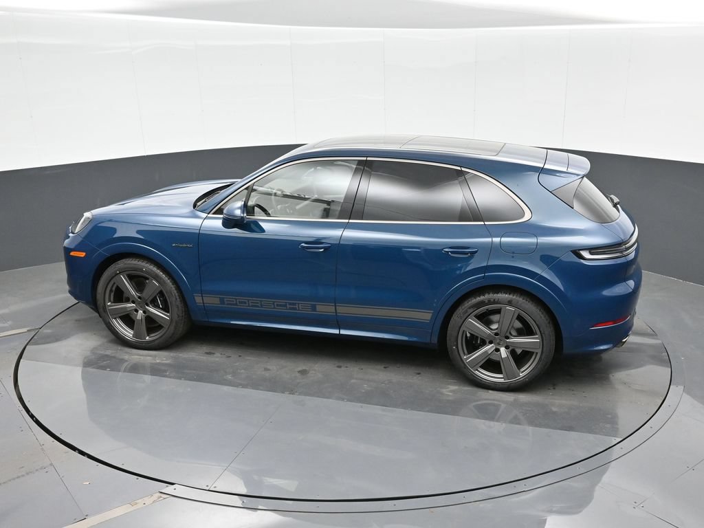 New 2026 Porsche Cayenne Turbo AWD/4WD image 27