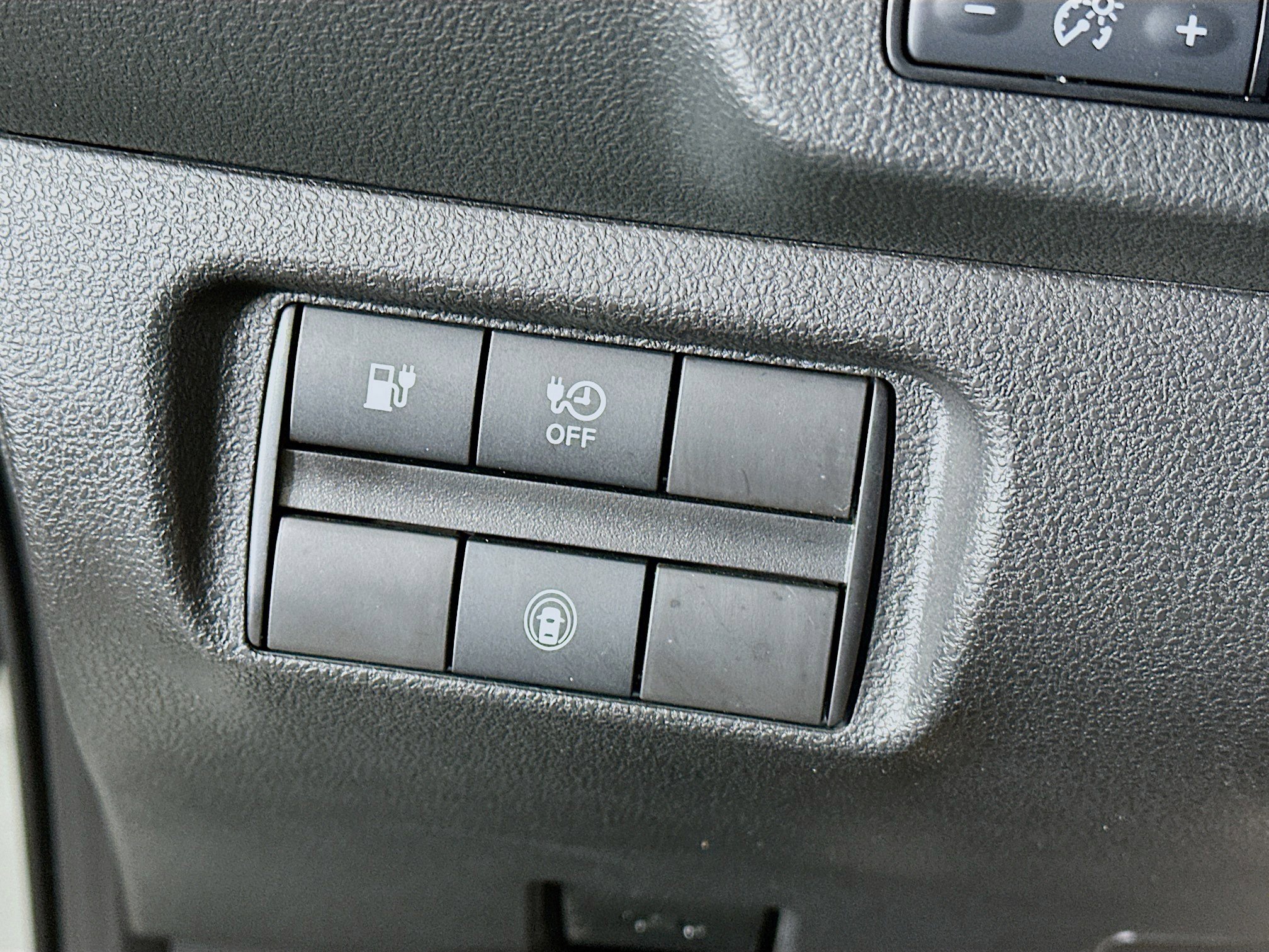 Used 2024 Nissan Leaf S FWD image 17