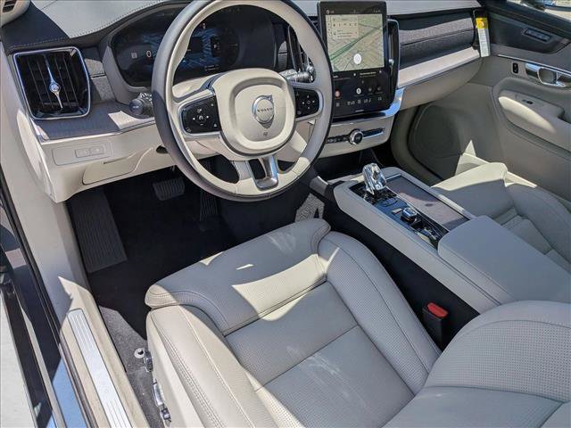 New 2026 Volvo XC90 T8 Ultra w/ Protection Package AWD/4WD image 3