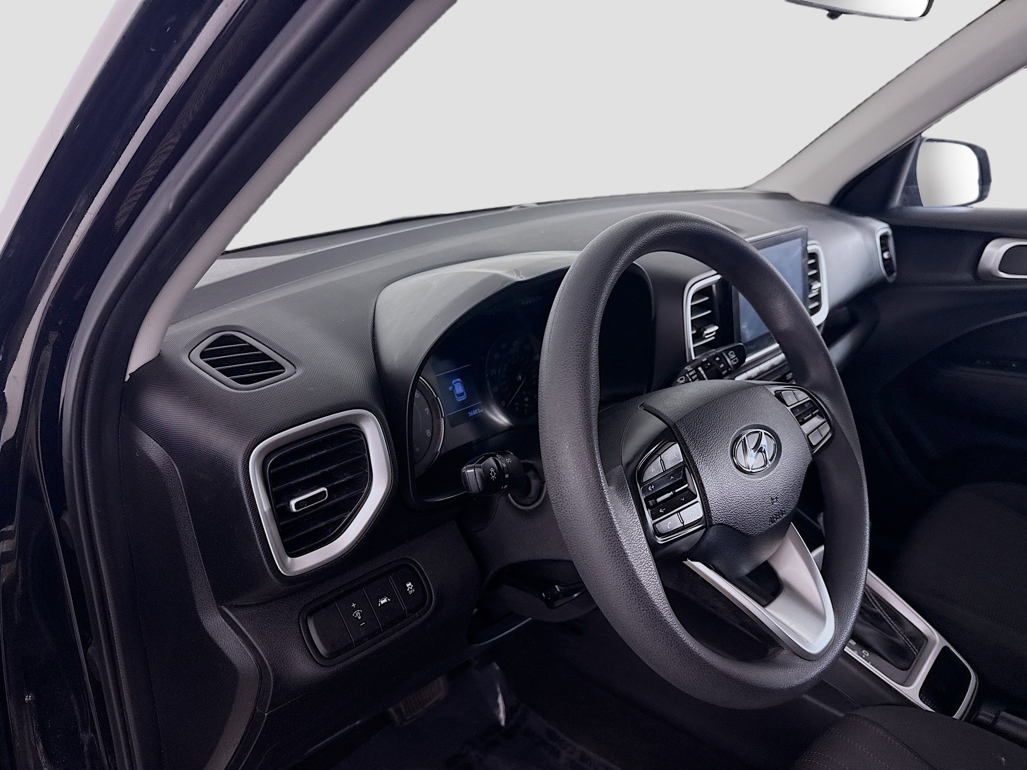 Used 2022 Hyundai Venue SE image 21