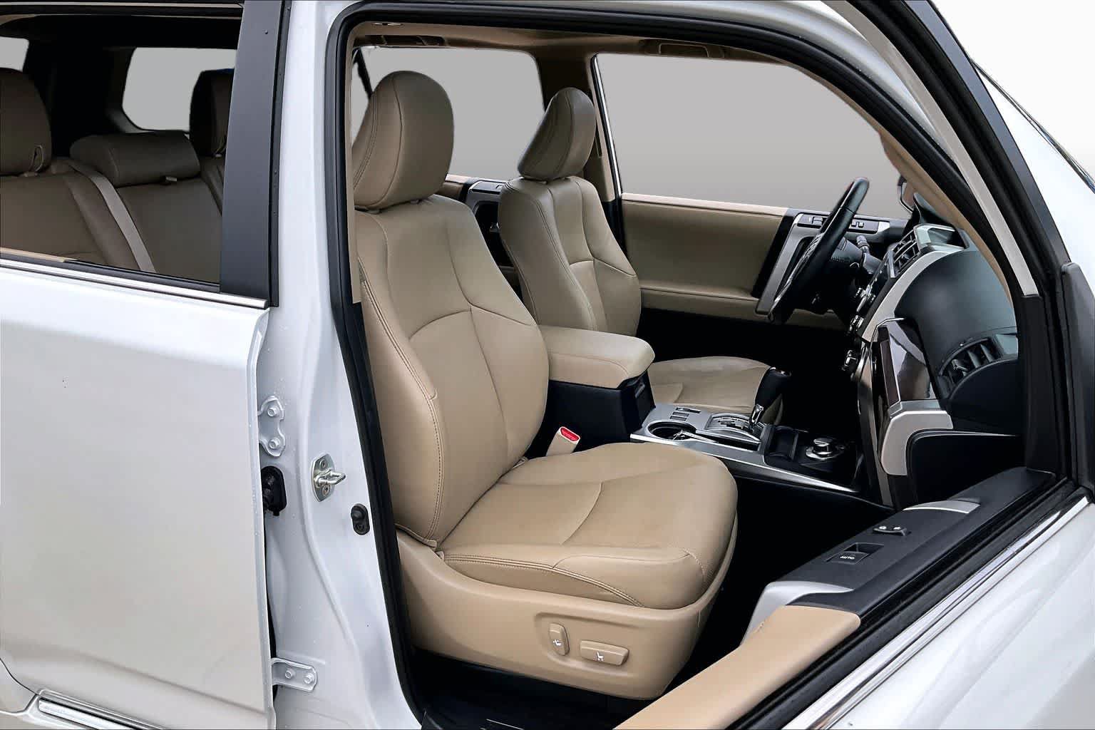 Used 2024 Toyota 4Runner Limited AWD/4WD image 9