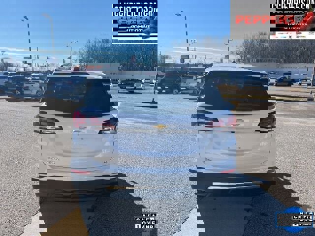 Used 2023 Chevrolet Equinox LT image 5