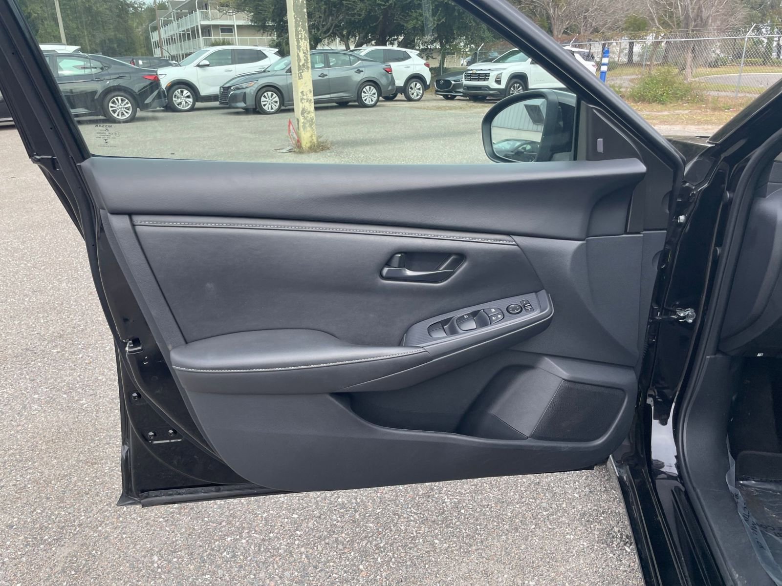 Used 2025 Nissan Sentra S image 20