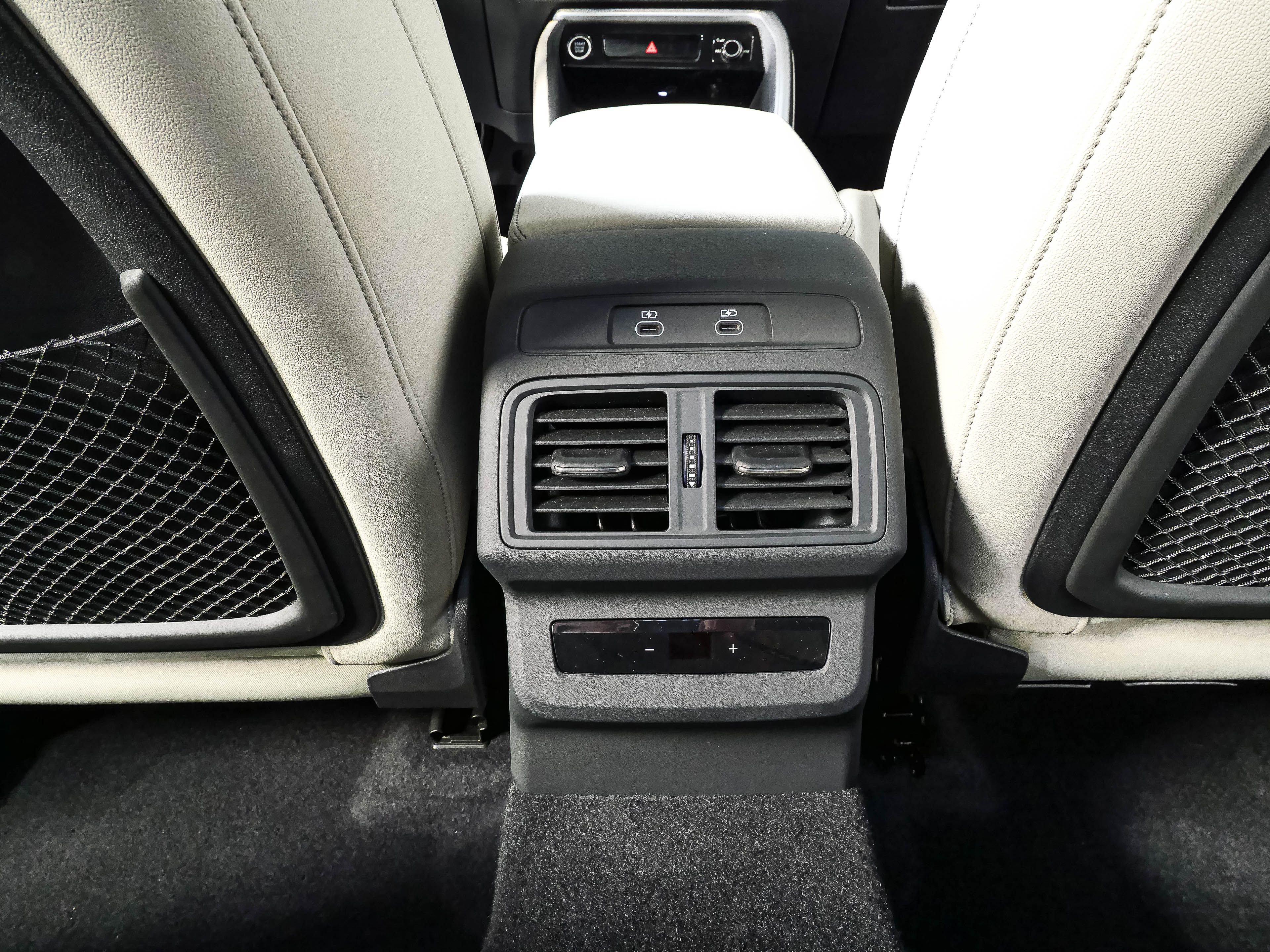 Used 2025 Audi Q5 Premium w/ Convenience Package AWD/4WD image 19
