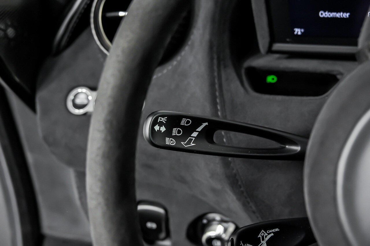 Used 2018 McLaren 720S Performance RWD image 29