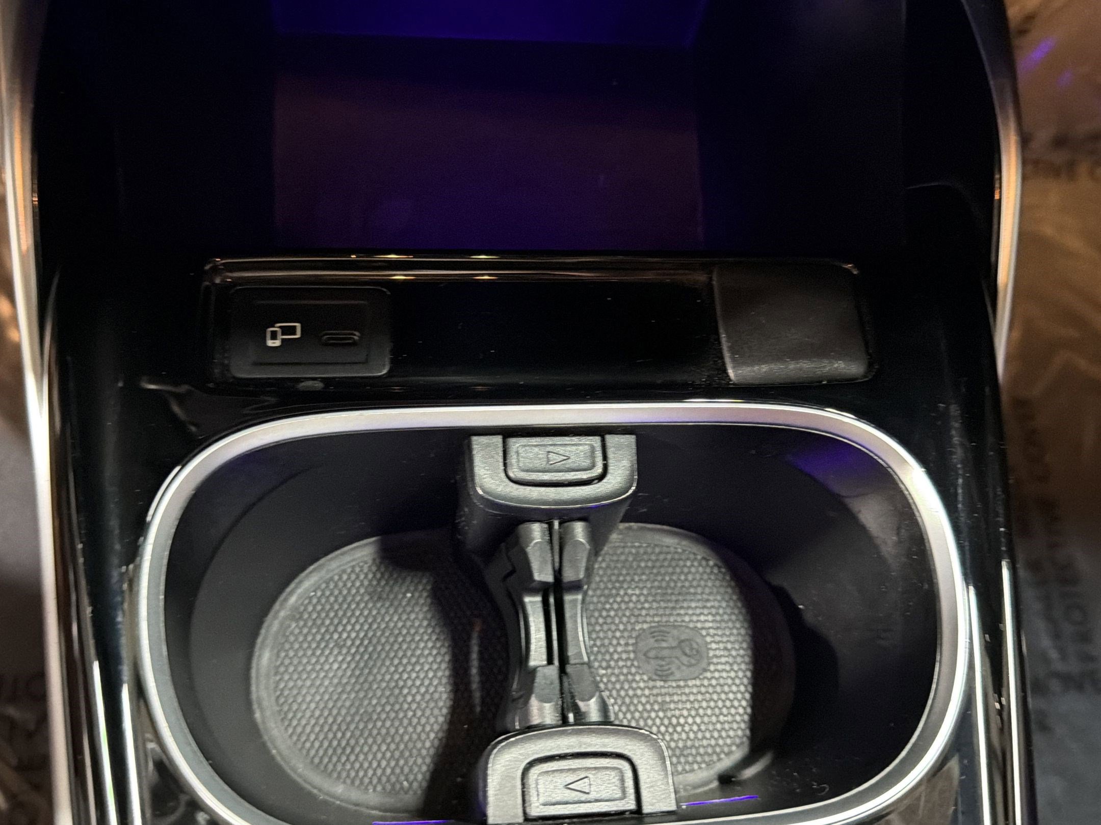 Used 2023 Mercedes-Benz CLA 35 AMG 4MATIC w/ Multimedia Package image 35