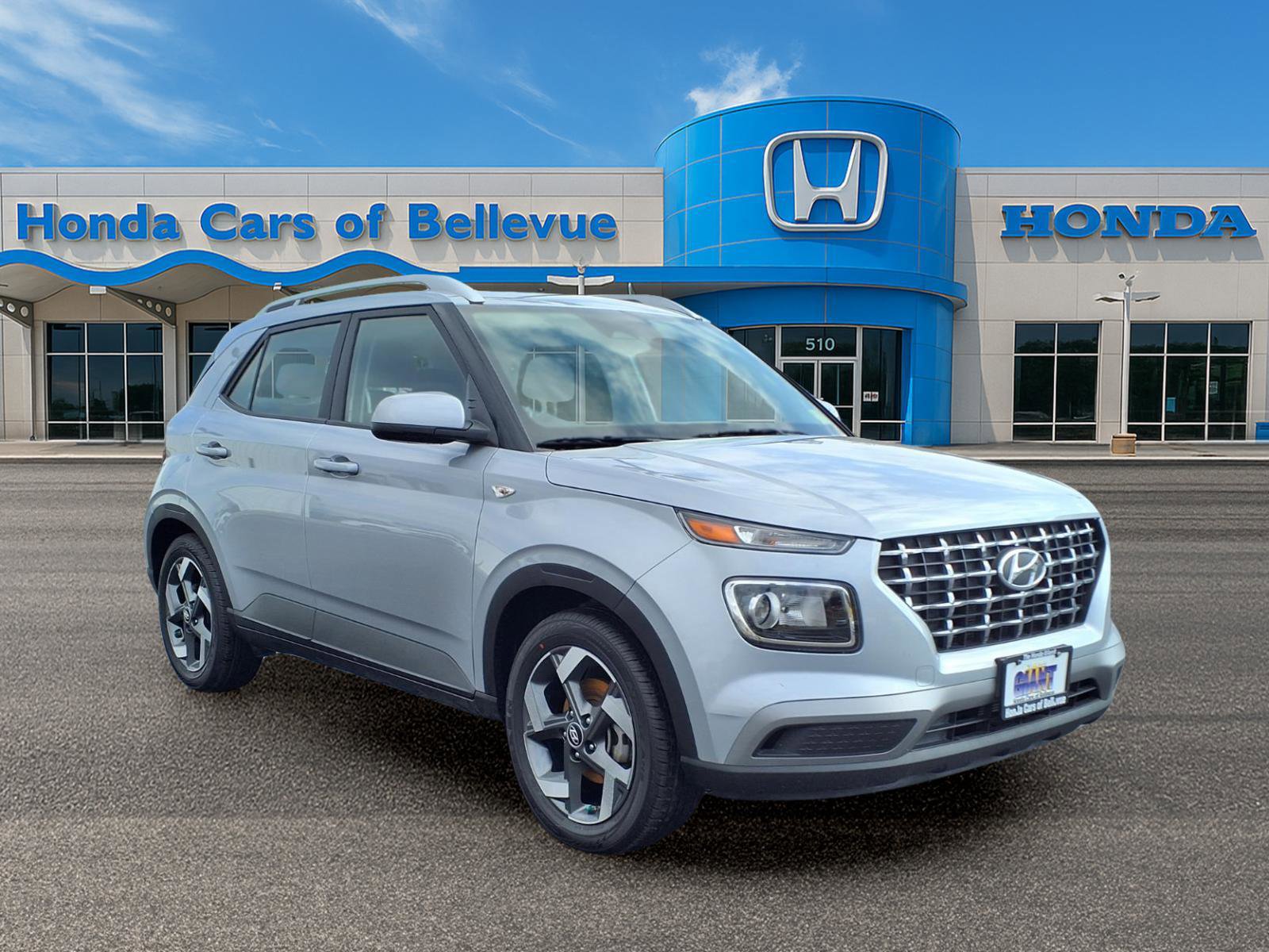 Used 2023 Hyundai Venue SEL w/ Cargo Package image 8