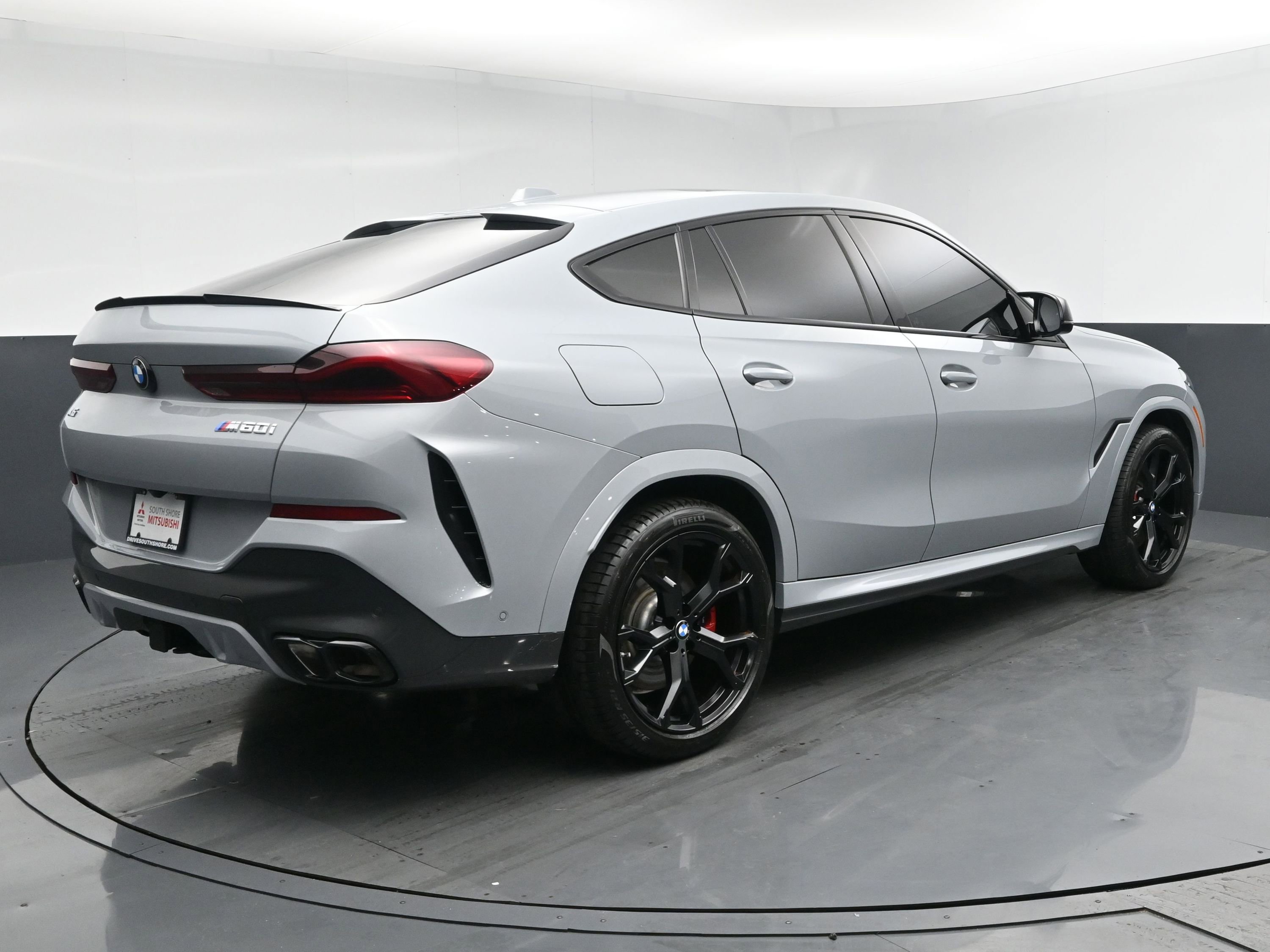 Used 2024 BMW X6 M60i w/ M Sport Professional Package image 22
