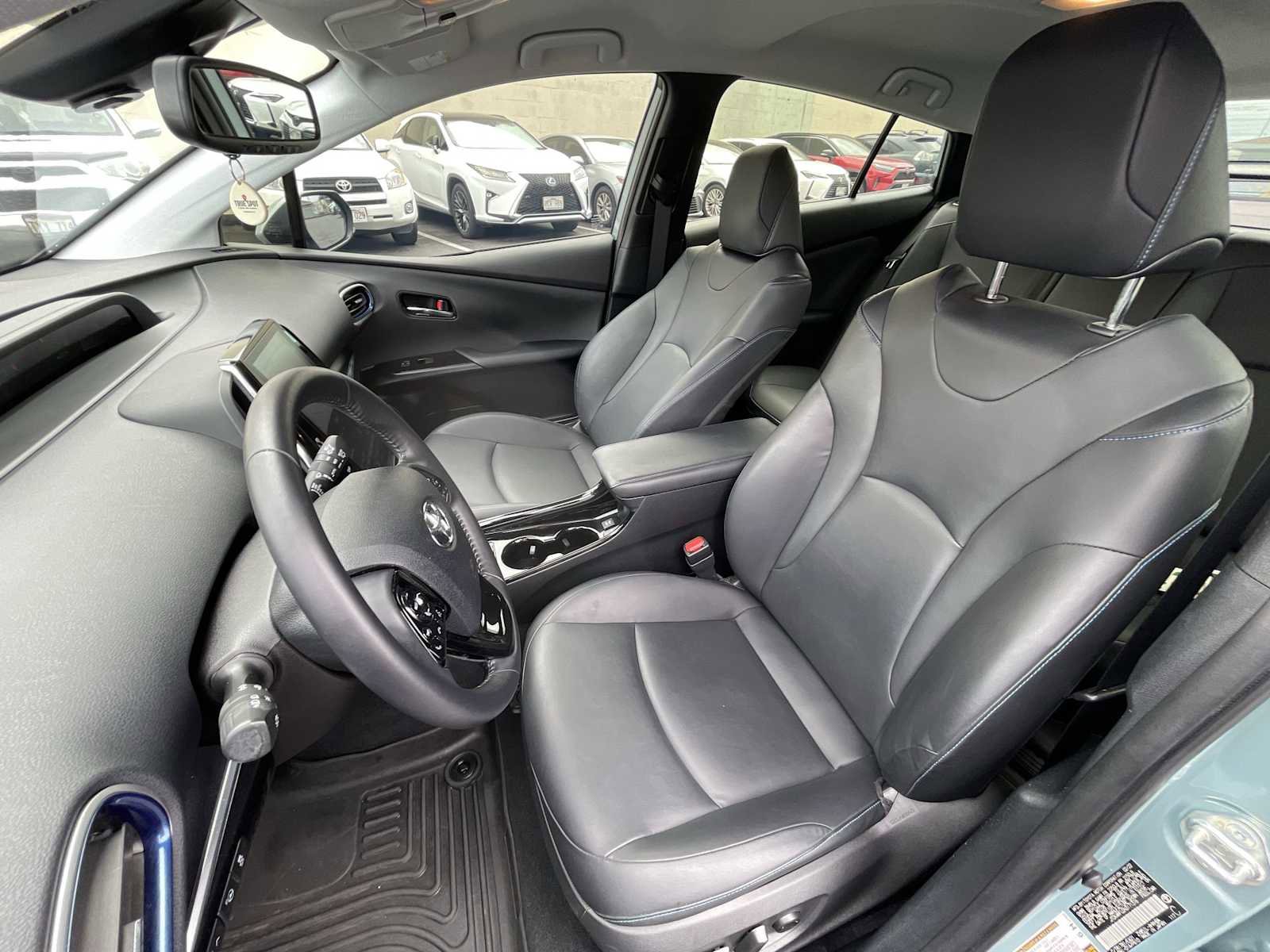 Used 2022 Toyota Prius Limited image 13