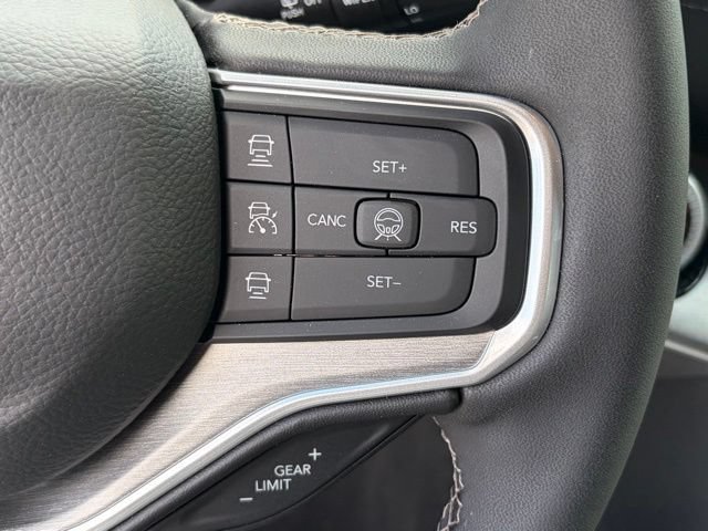 New 2026 Jeep Grand Wagoneer Limited AWD/4WD image 18