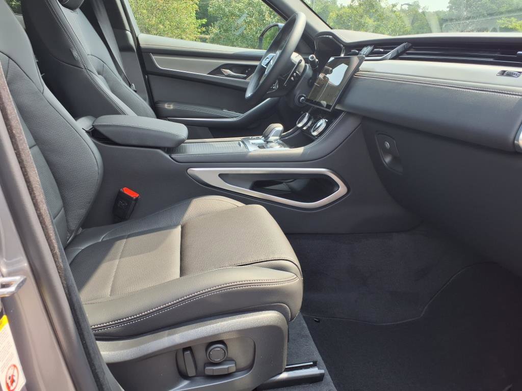 New 2026 Jaguar F-PACE R-Dynamic S image 3