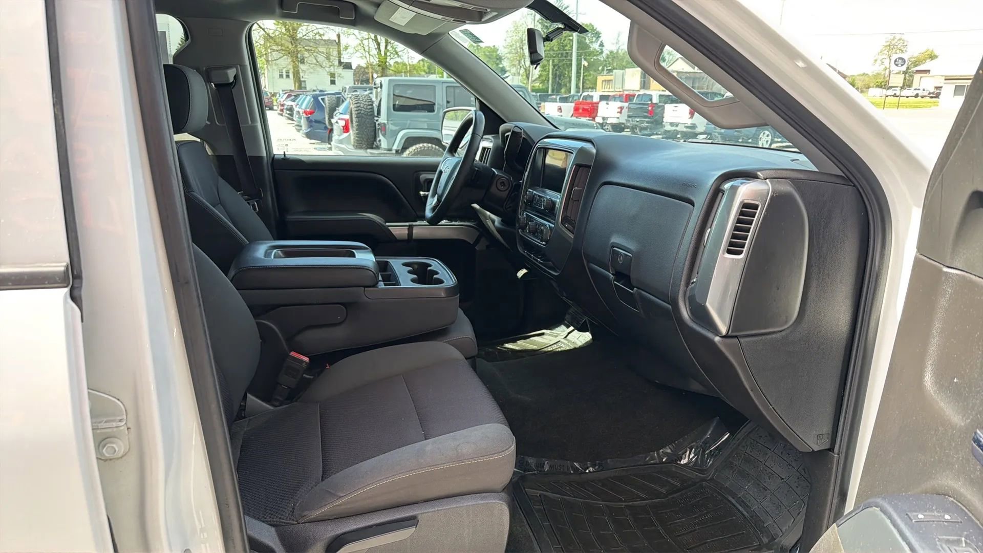 Used 2014 Chevrolet Silverado 1500 LT AWD/4WD image 14