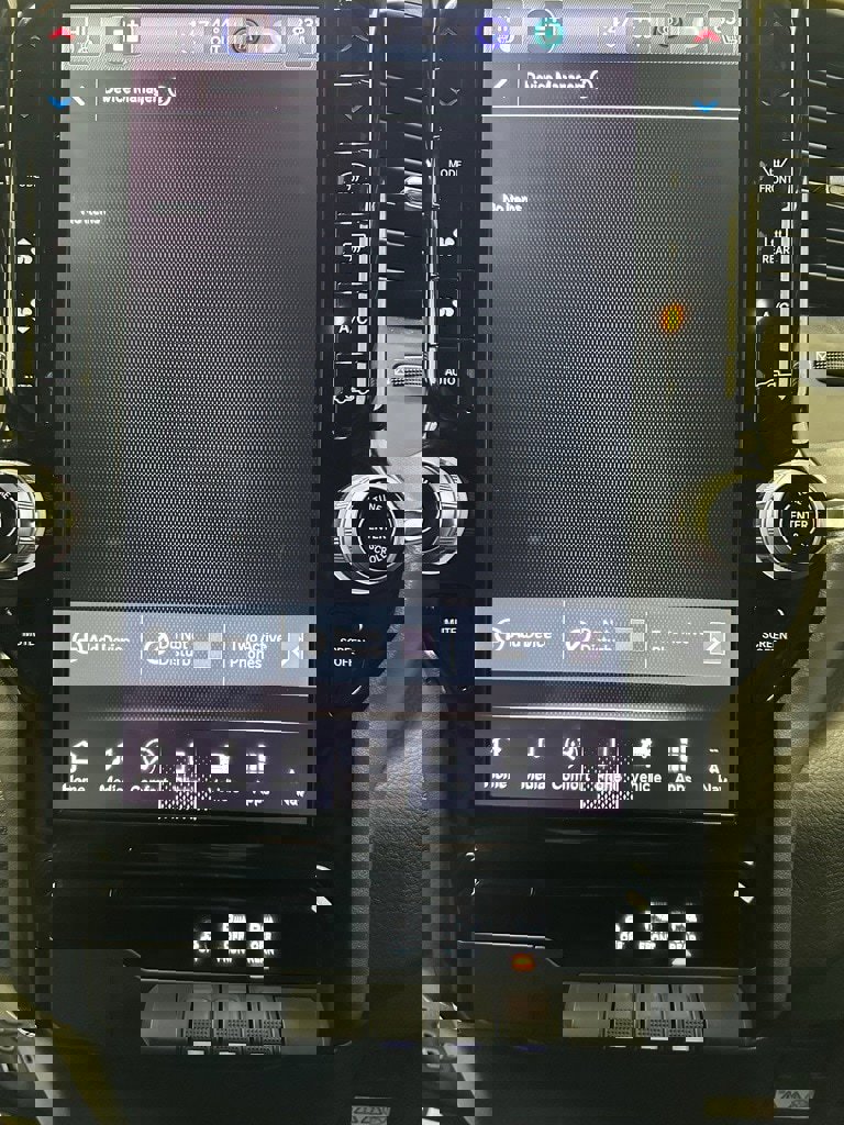 Used 2025 RAM 1500 Laramie image 30