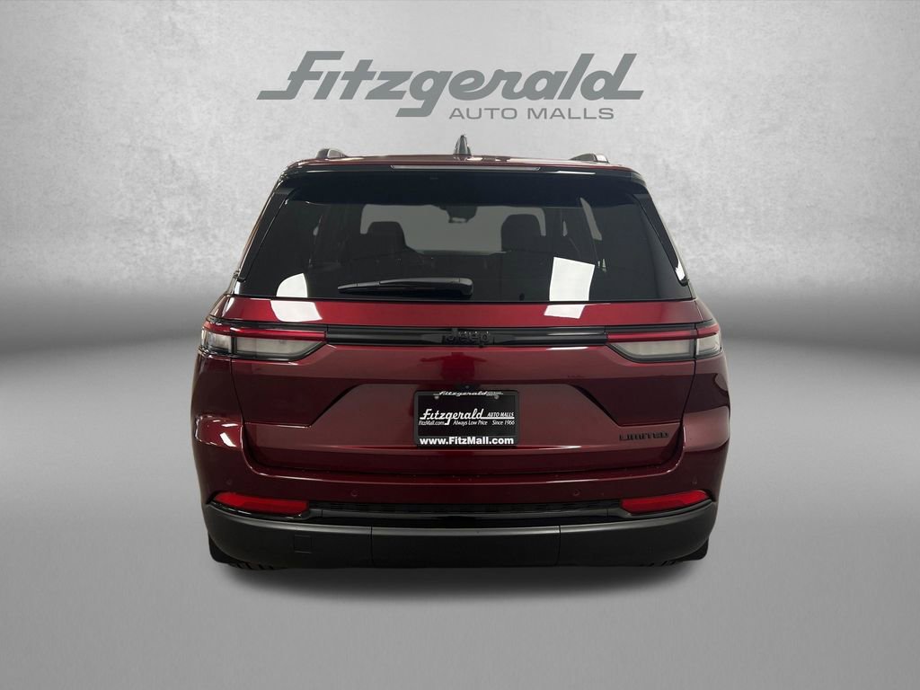 Used 2025 Jeep Grand Cherokee Limited w/ Black Appearance Package RWD image 4