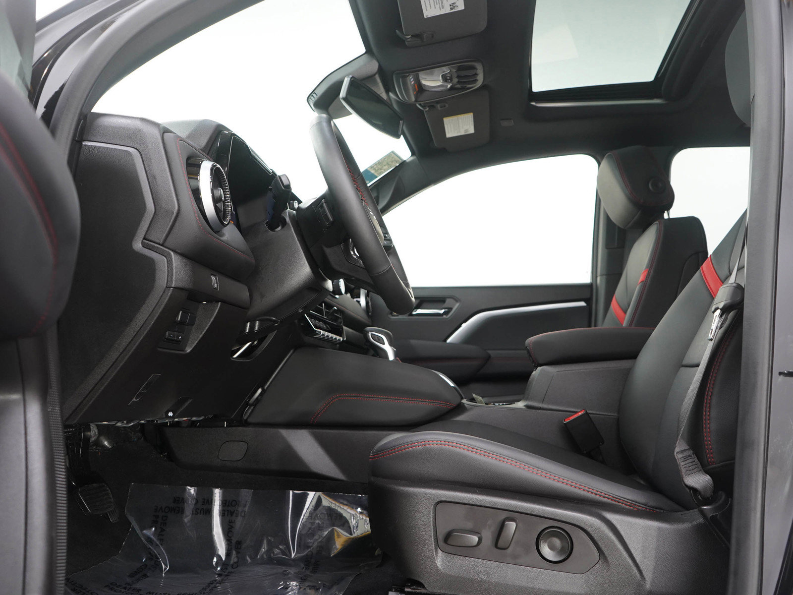 Used 2025 Chevrolet Colorado Z71 w/ Z71 Convenience Package 2 image 22