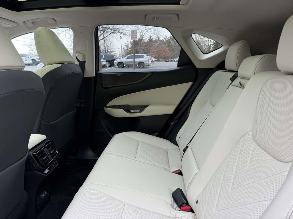 Used 2025 Lexus NX 350h AWD w/ Rear Seat Package image 17