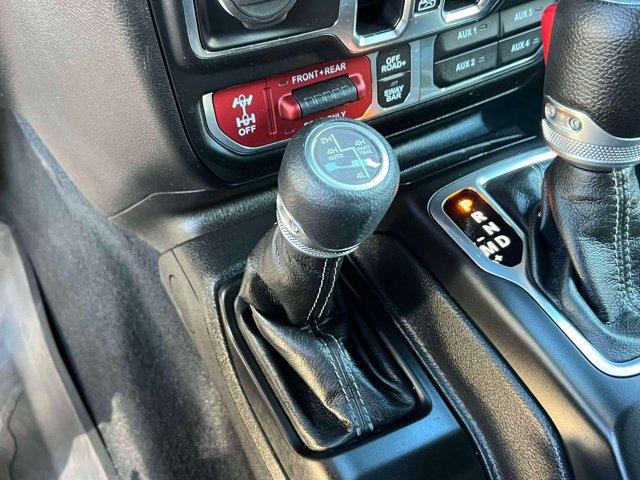 Used 2024 Jeep Wrangler Unlimited Rubicon 4xe w/ Safety Group AWD/4WD image 27