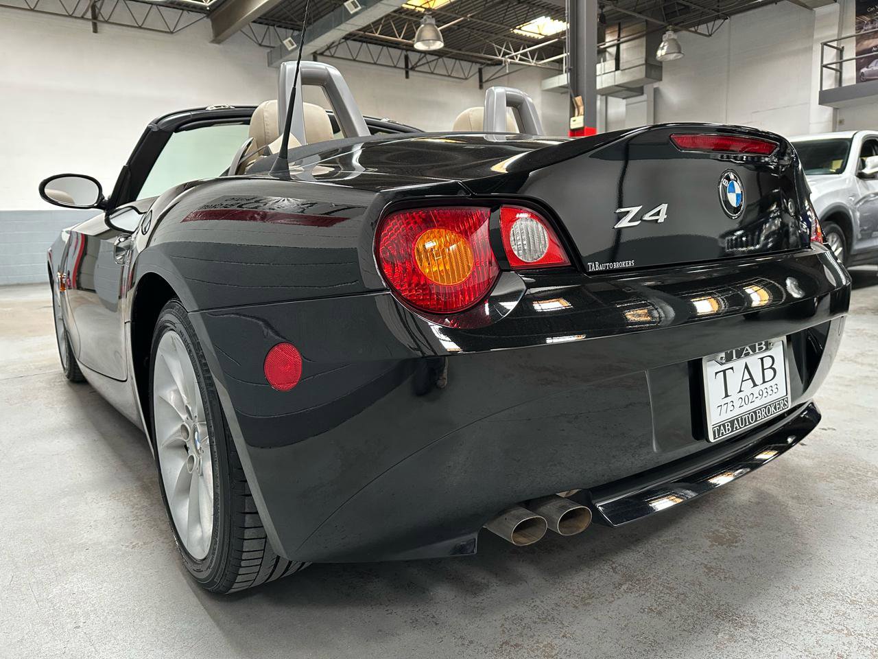 Used 2003 BMW Z4 2.5i image 5