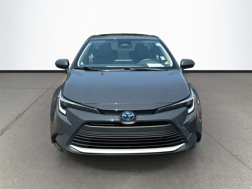Used 2024 Toyota Corolla XLE FWD image 2