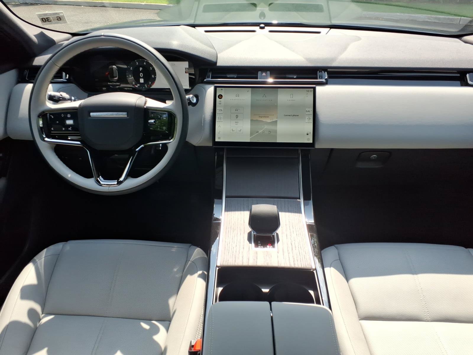 Used 2026 Land Rover Range Rover Velar S AWD/4WD image 4