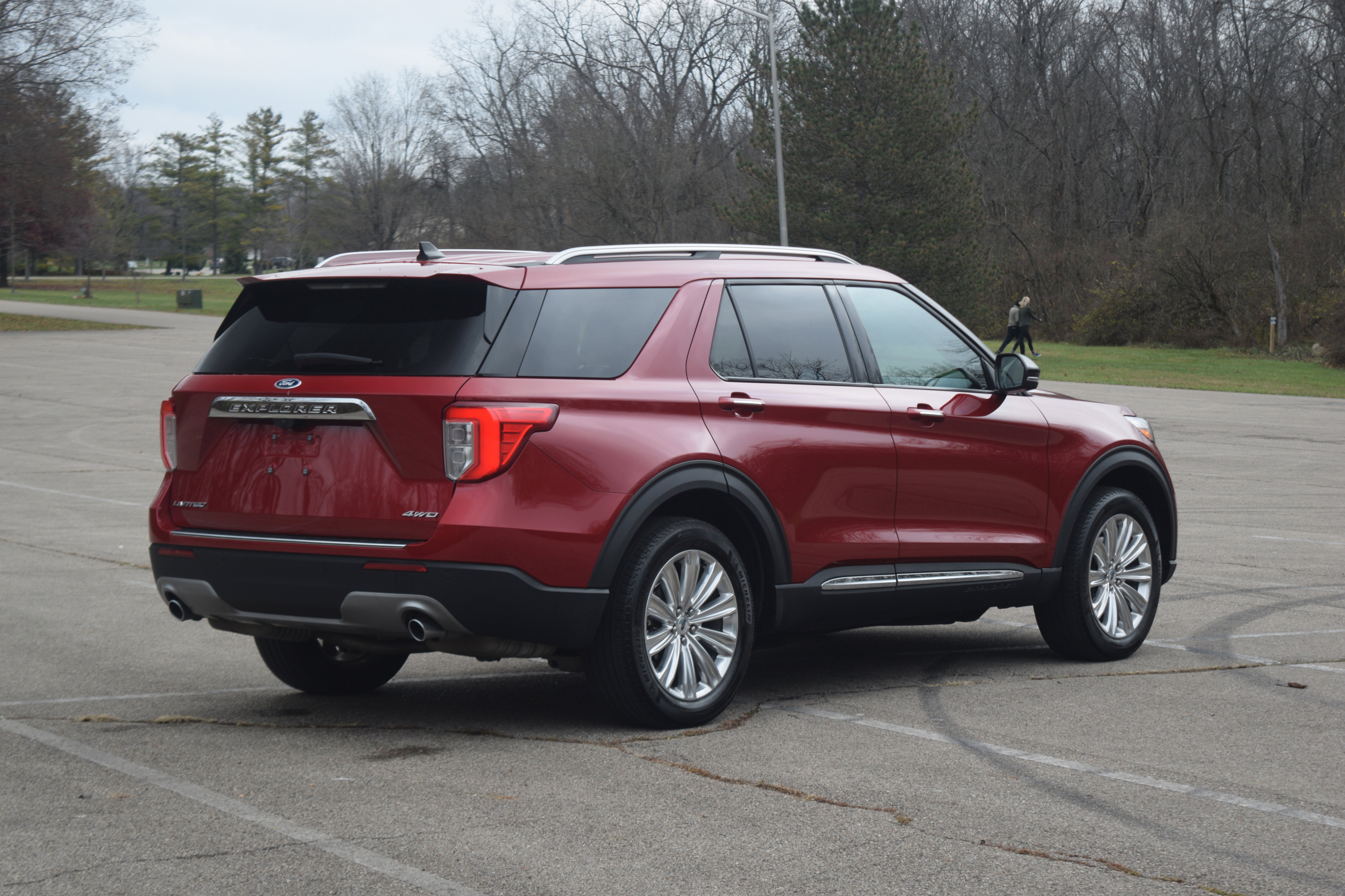 Used 2023 Ford Explorer Limited w/ Limited Technology Package image 28