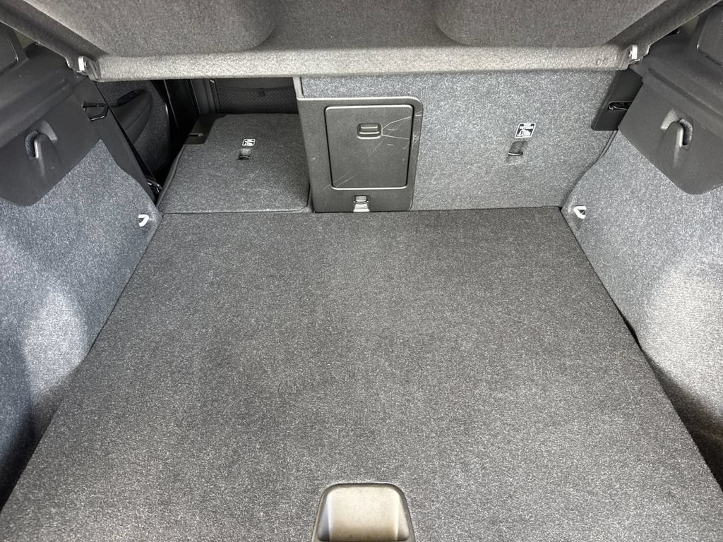 Certified 2023 Volvo C40 Recharge Core AWD/4WD image 14