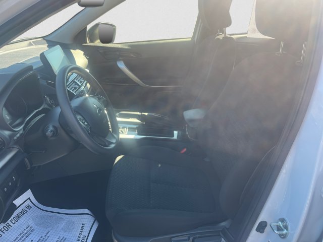 Used 2025 Mitsubishi Eclipse Cross LE AWD/4WD image 9