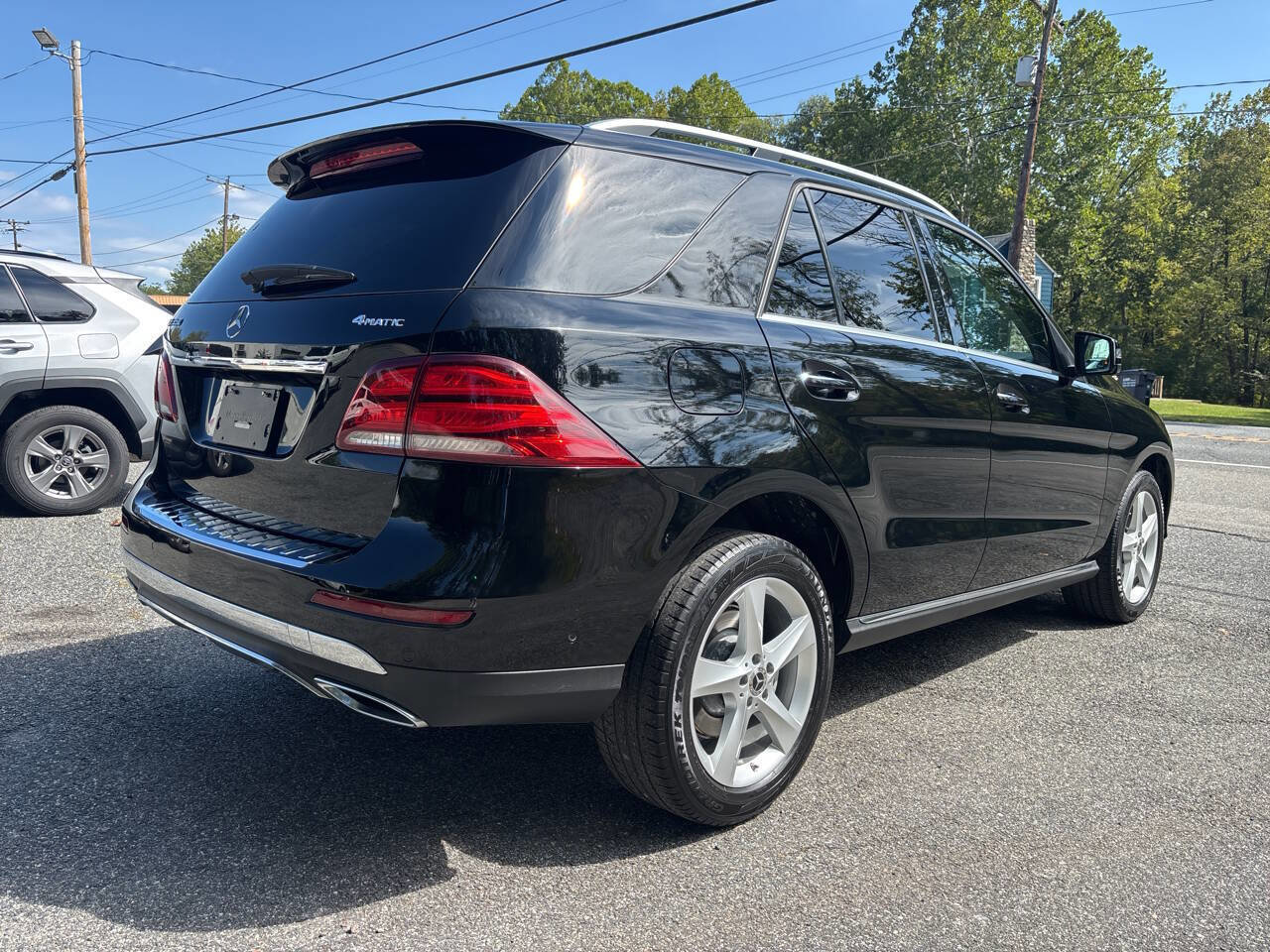 Used 2018 Mercedes-Benz GLE 350 GLE 350 4MATIC AWD 4dr SUV w/ Premium 2 Package image 12