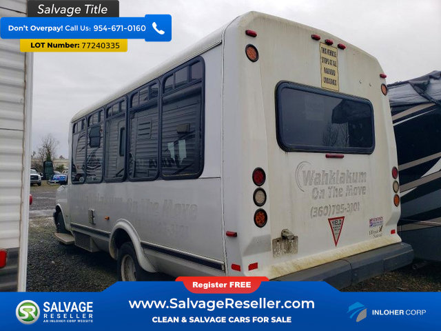 Used 2014 Chevrolet Express 4500 w/ Shuttle Bus Package RWD image 4