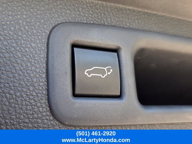 Used 2021 Toyota Highlander XSE FWD image 17