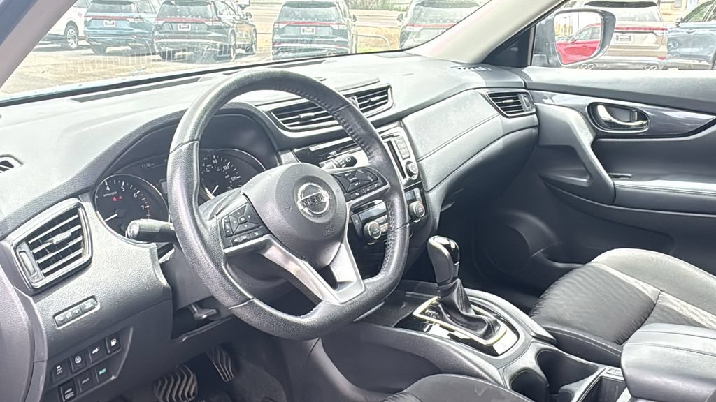 Used 2020 Nissan Rogue SV AWD/4WD image 15