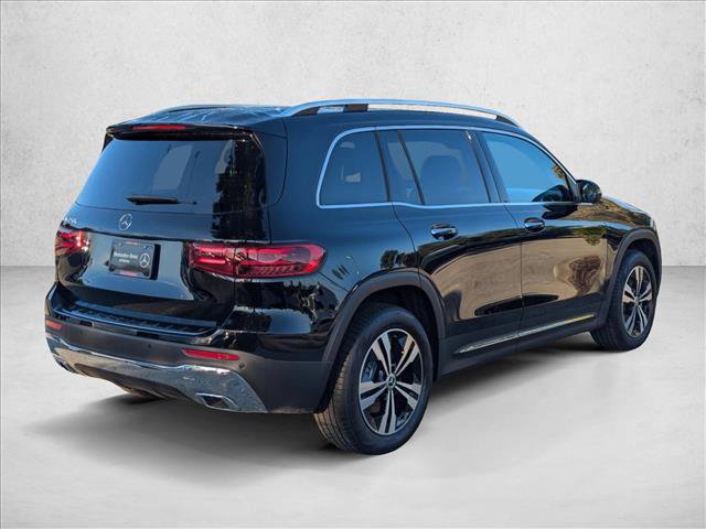 Used 2025 Mercedes-Benz GLB 250 image 2