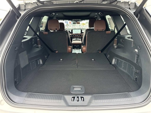 New 2025 Lincoln Aviator Reserve image 11