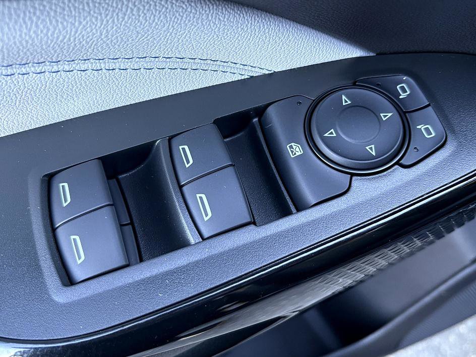 New 2026 Chevrolet Trax LT w/ LT Convenience Package image 14