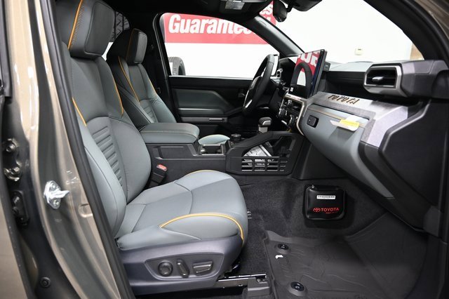 New 2025 Toyota Tacoma 4x4 Double Cab Hybrid image 13