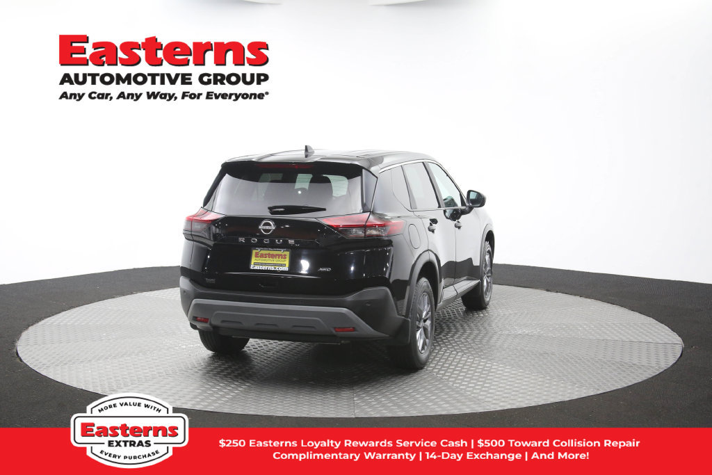 Used 2023 Nissan Rogue S AWD/4WD image 40