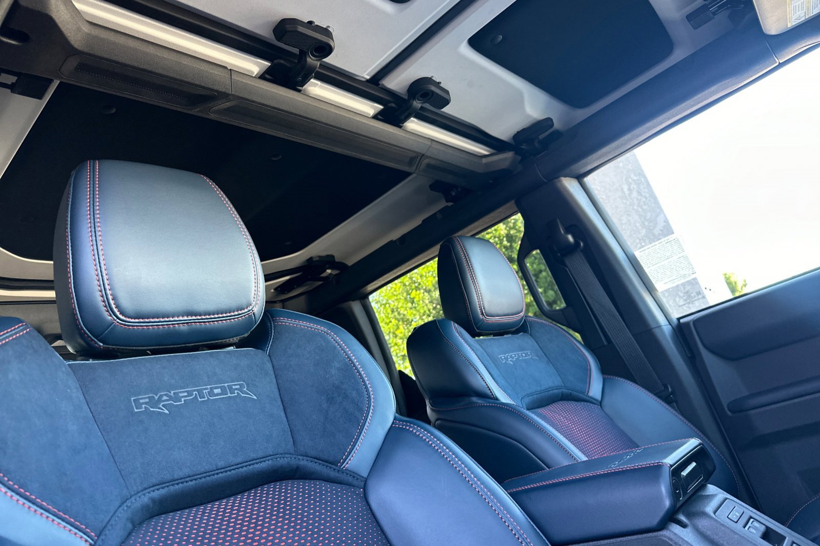 New 2025 Ford Bronco Raptor image 17