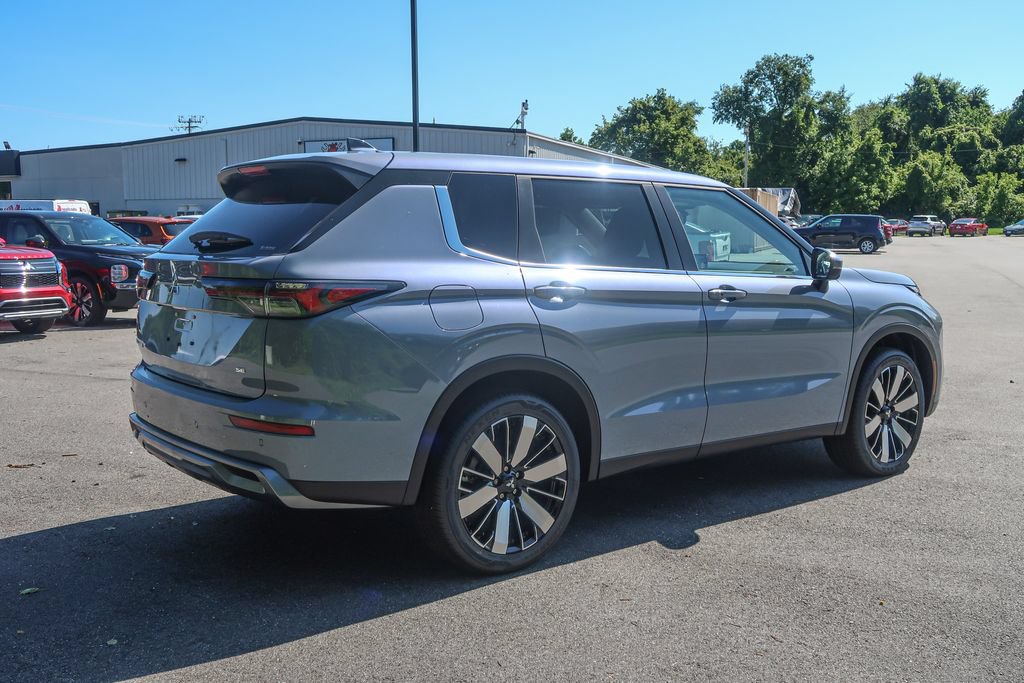 New 2026 Mitsubishi Outlander SE AWD/4WD image 9