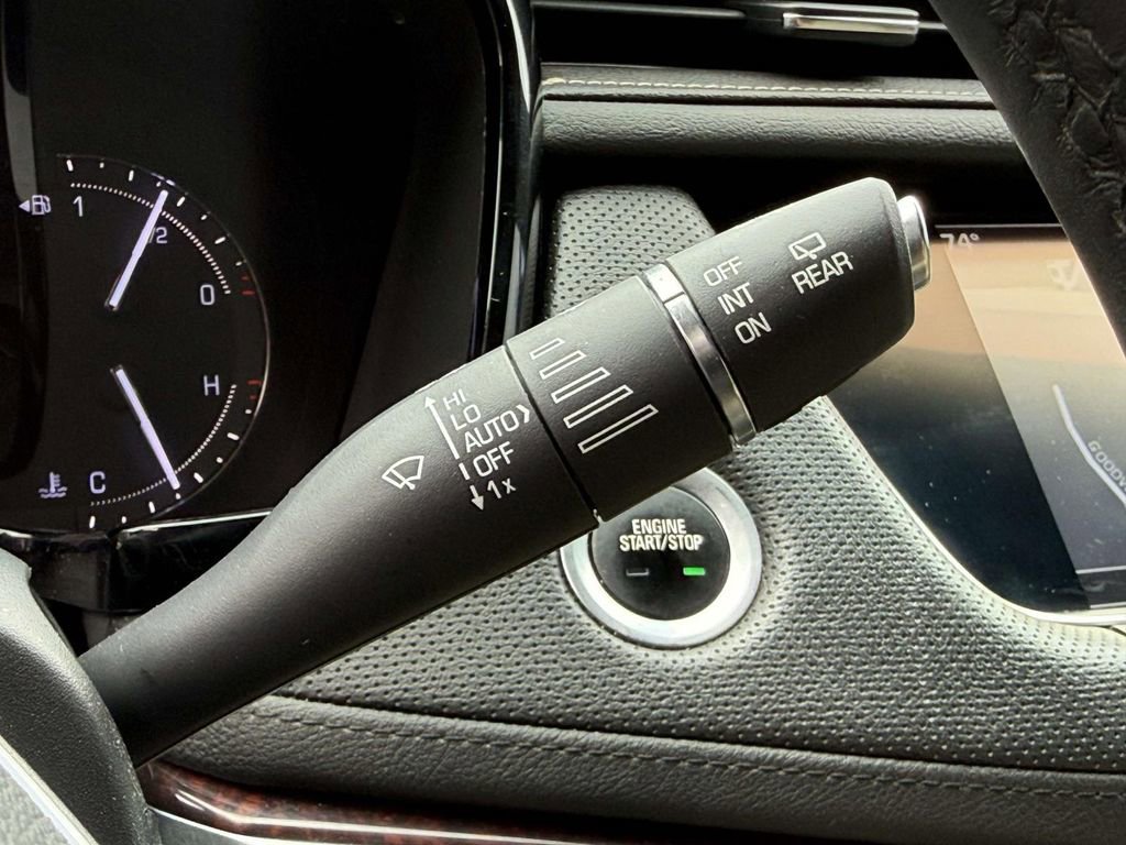 Used 2017 Cadillac XT5 Luxury w/ Driver Awareness Package image 31