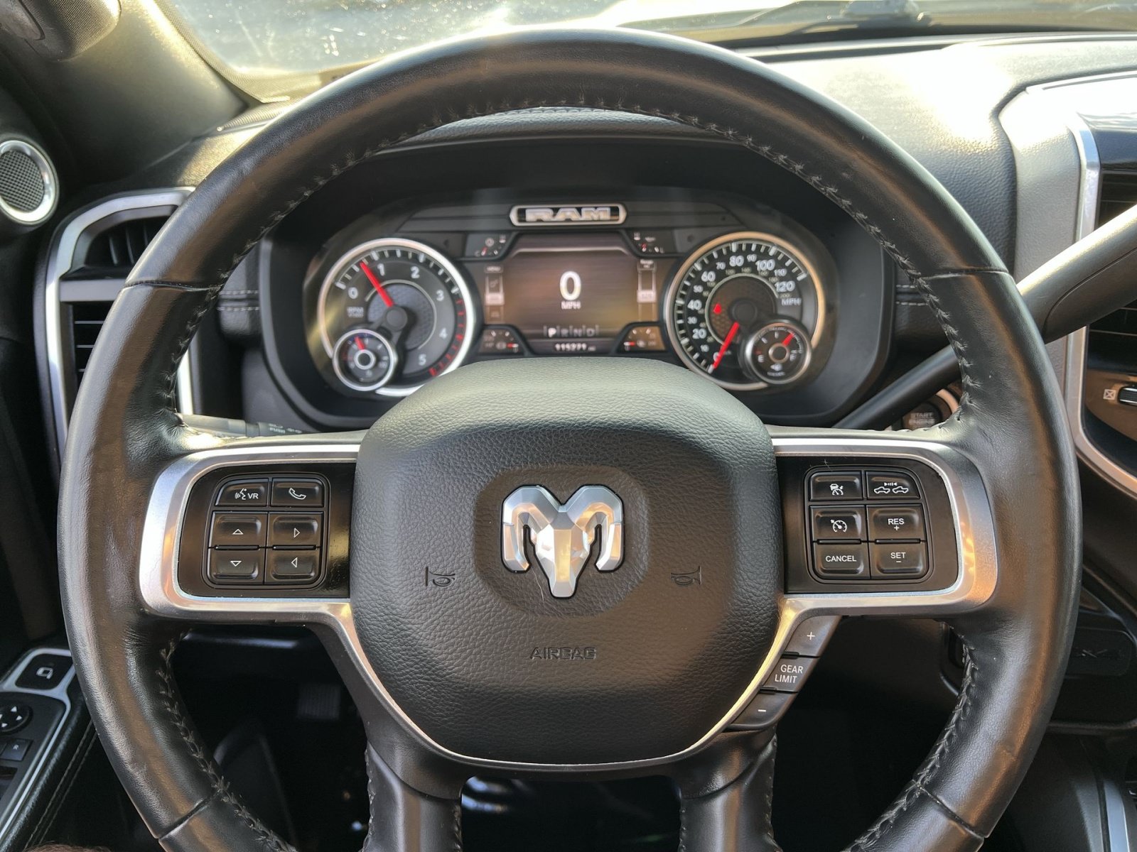 Used 2020 RAM 3500 Laramie AWD/4WD image 13