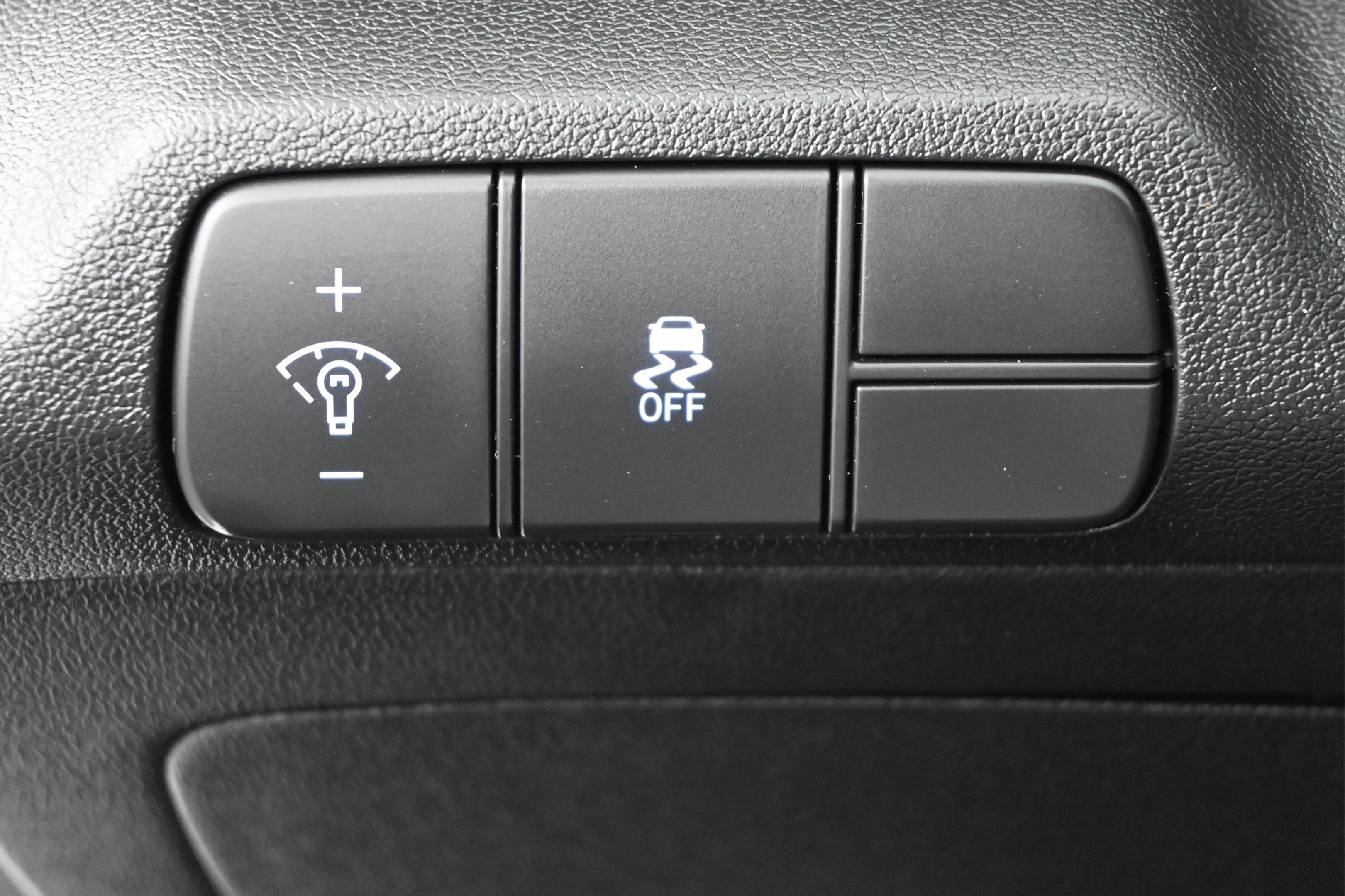 Used 2026 Hyundai Elantra Sport FWD image 21