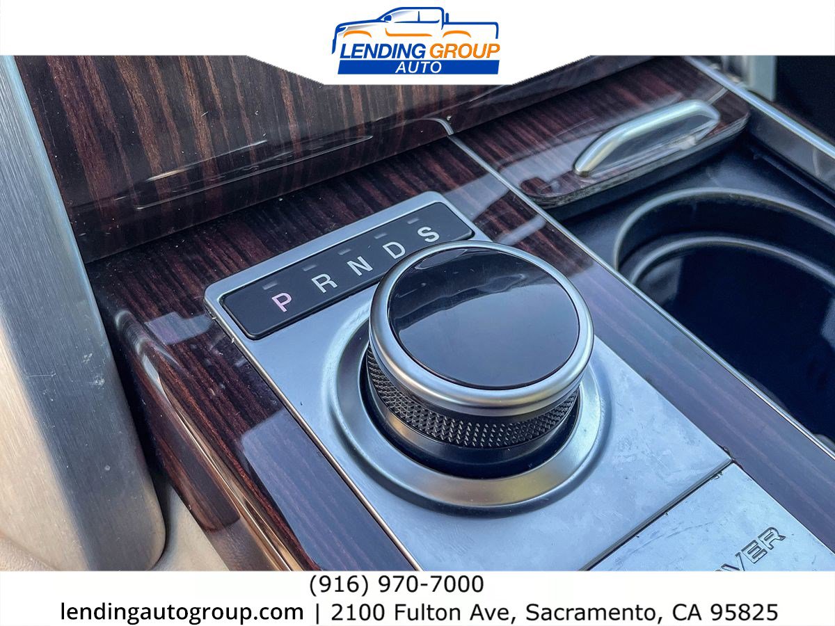 Used 2017 Land Rover Range Rover HSE image 19