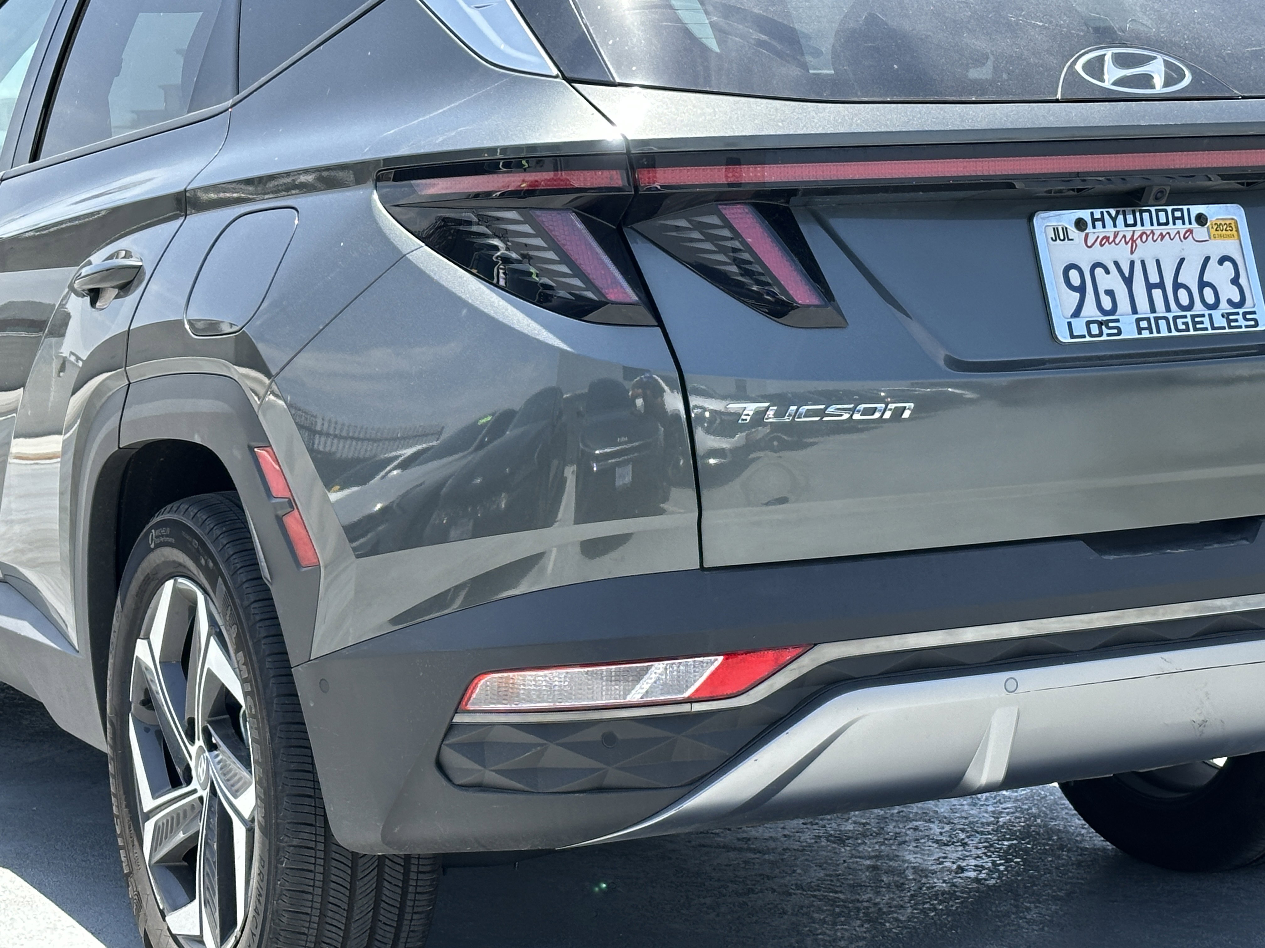 Used 2023 Hyundai Tucson Limited AWD/4WD image 5