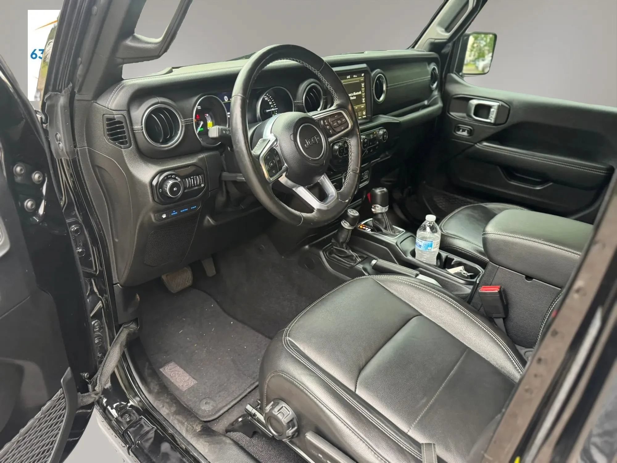 Used 2021 Jeep Wrangler Unlimited Sahara w/ Cold Weather Group AWD/4WD image 12