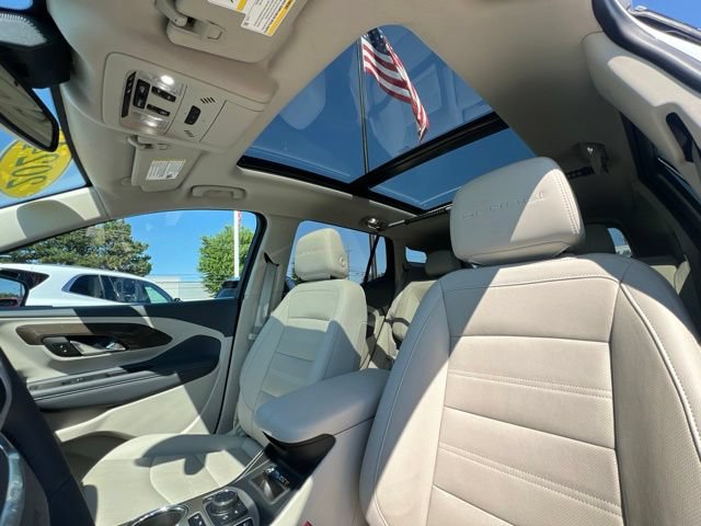 Used 2024 GMC Terrain Denali w/ Denali Premium Package AWD/4WD image 28